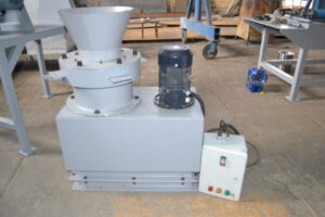 سنگشکن مخروطی آزمایشگاهی با ظرفیت 250 کیلوگرم در ساعت