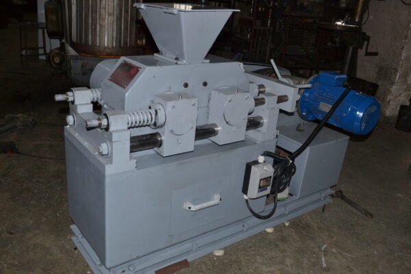 سنگشکن غلتکی تنظیمپذیر 2 تا 1 تن بر ساعت مدل DFF04P03